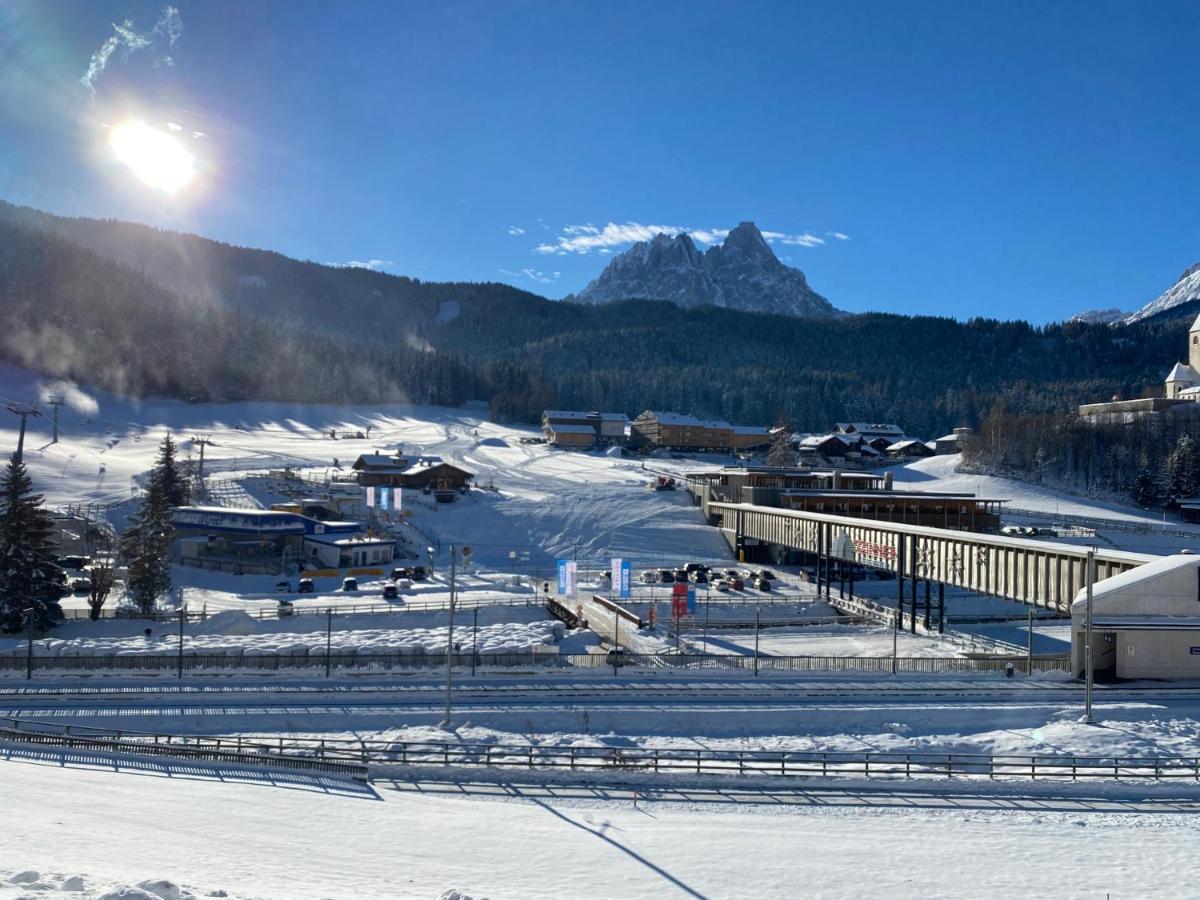 Hotel Almhof San Candido Exterior foto